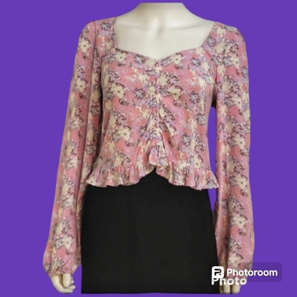 ABOUND Lavendar Floral Ruffle Sweetheart Neck Cropped Coquette Blouse - Picture 1 of 8